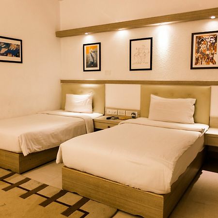 Sherwood Suites Bangalore Exterior foto