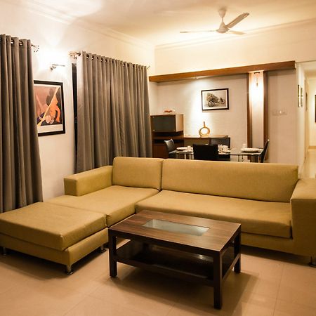 Sherwood Suites Bangalore Exterior foto